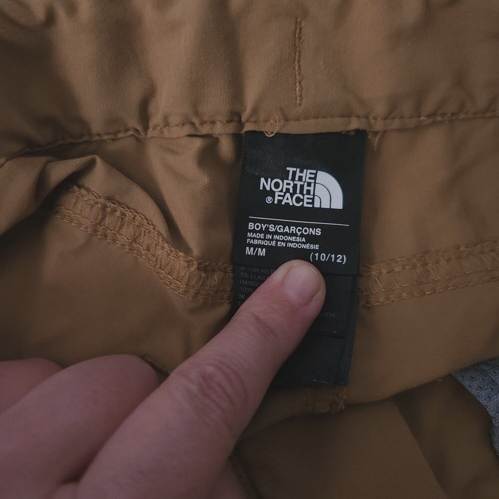 North Face Boys Shorts 10/12 Tan Nylon Outdoor Shorts Hiking - Picture 3 of 3